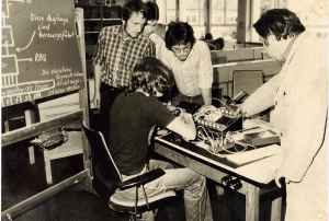 Unterweisung TTL-Technik im Jahr 1979 durch Herr Ehrhardt